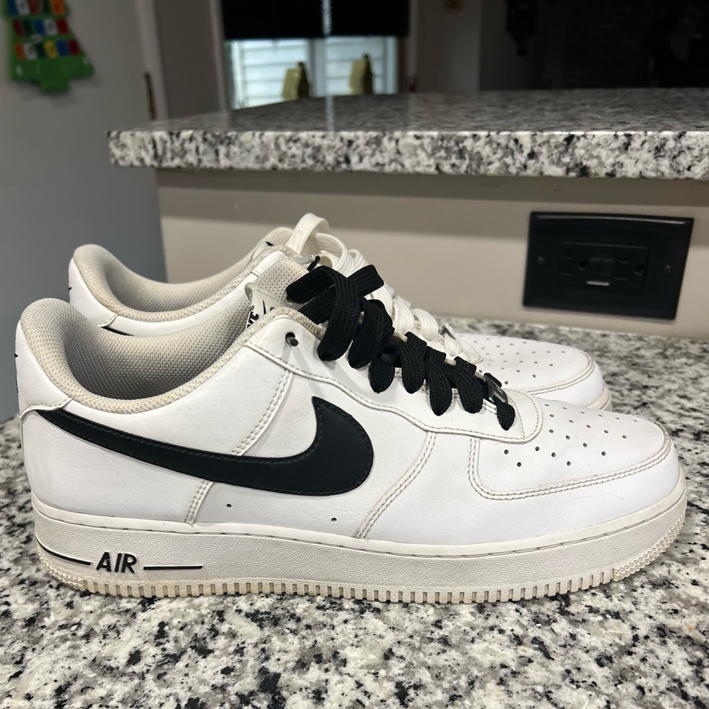 Nike Air Force 1 White Black Sneakers